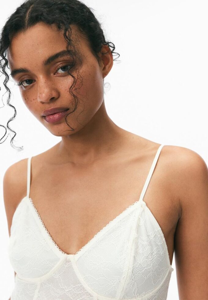 Spitzenbodysuit mit Trägern Spitzenbodysuit mit Trägern