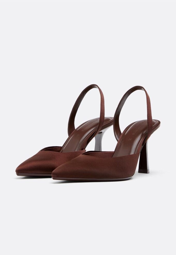 Stiletto-Absatzschuhe mit Satin-Effekt
