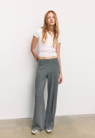 Strickhose mit Nahtdetails