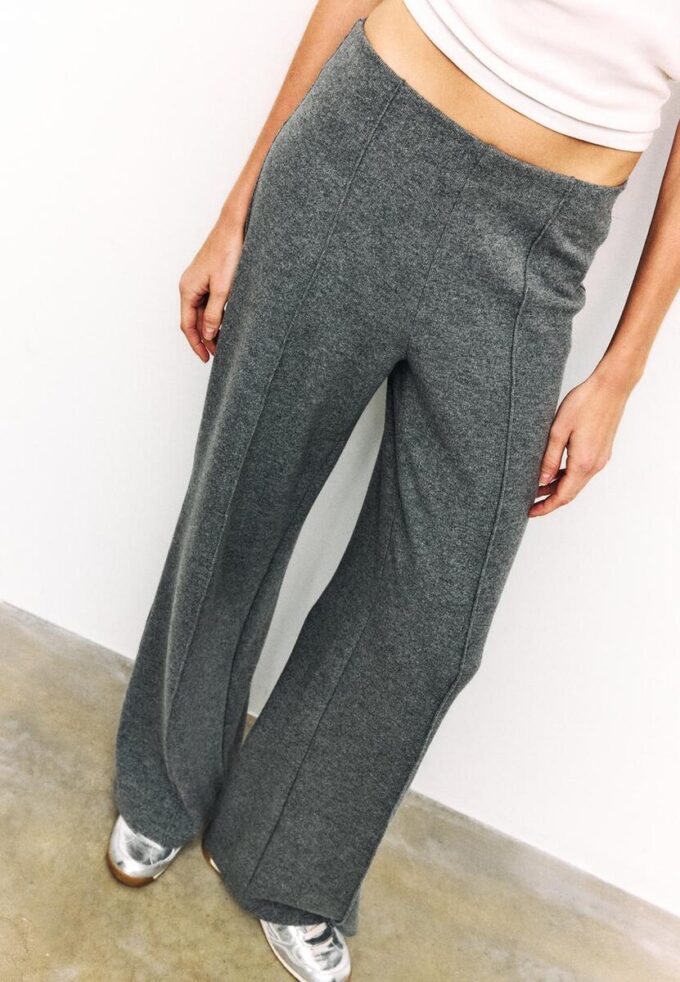 Strickhose mit Nahtdetails Strickhose mit Nahtdetails