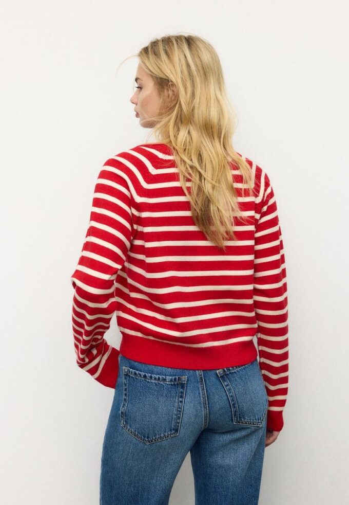 Strickjacke mit Knopfleiste und Raglanärmeln Strickjacke mit Knopfleiste und Raglanärmeln
