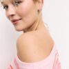 Strickpullover mit asymmetrischem, geripptem Saum