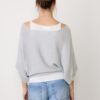 Strickpullover mit U-Boot-Ausschnitt und Überlagerung Strickpullover mit U-Boot-Ausschnitt und Überlagerung
