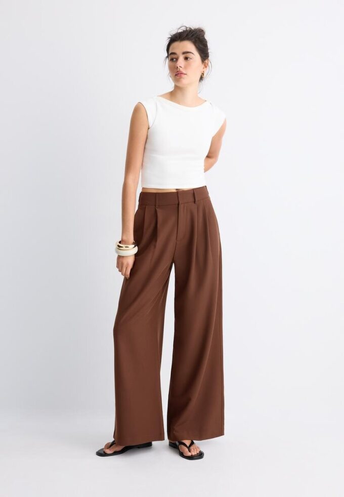 Superweite, verstellbare Hose Superweite, verstellbare Hose