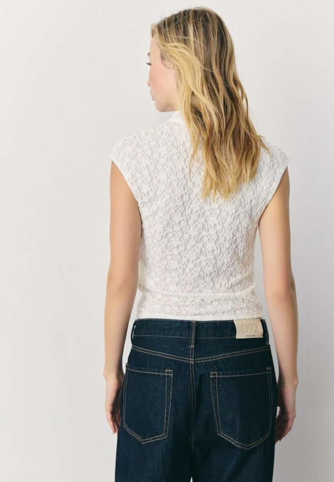 T-Shirt im Qipao-Stil aus Spitze
