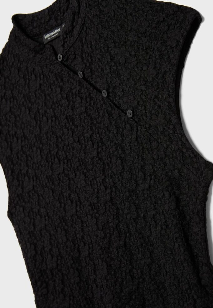 T-Shirt im Qipao-Stil aus Spitze T-Shirt im Qipao-Stil aus Spitze