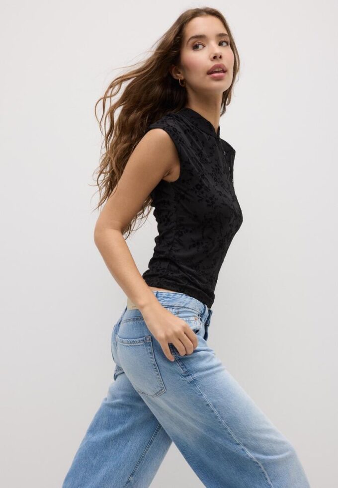 T-Shirt im Qipao-Stil mit Flockdruck