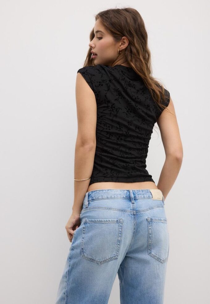 T-Shirt im Qipao-Stil mit Flockdruck
