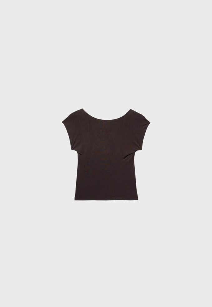 T-Shirt mit offenem Rücken T-Shirt mit offenem Rücken