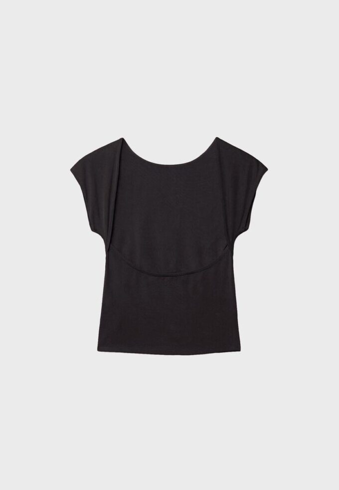 T-Shirt mit offenem Rücken T-Shirt mit offenem Rücken