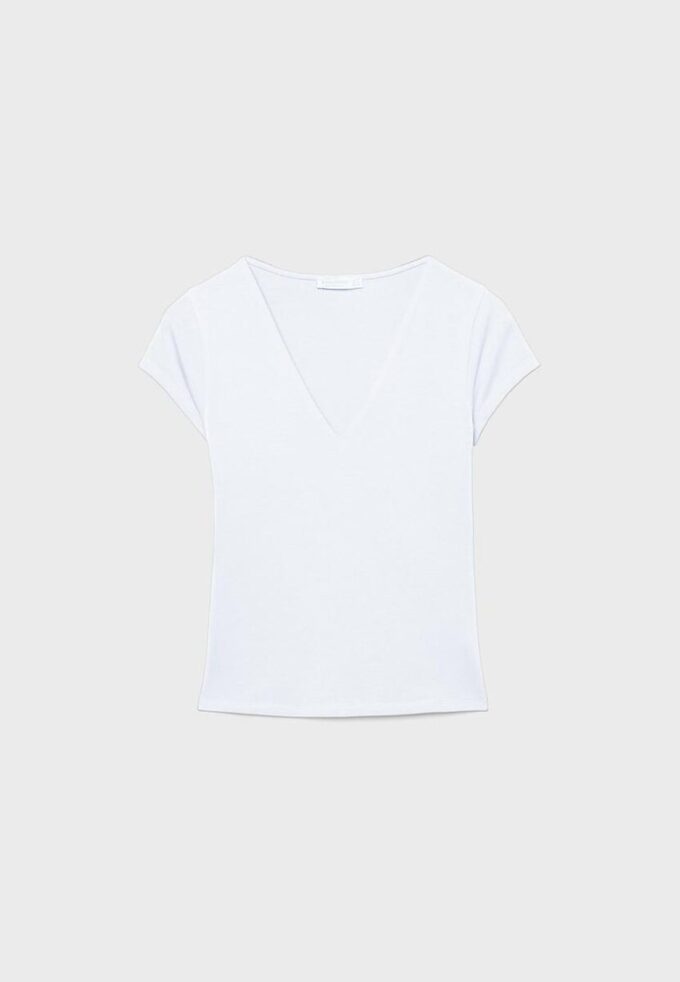 T-Shirt mit V-Ausschnitt und kurzen Ärmeln T-Shirt mit V-Ausschnitt und kurzen Ärmeln