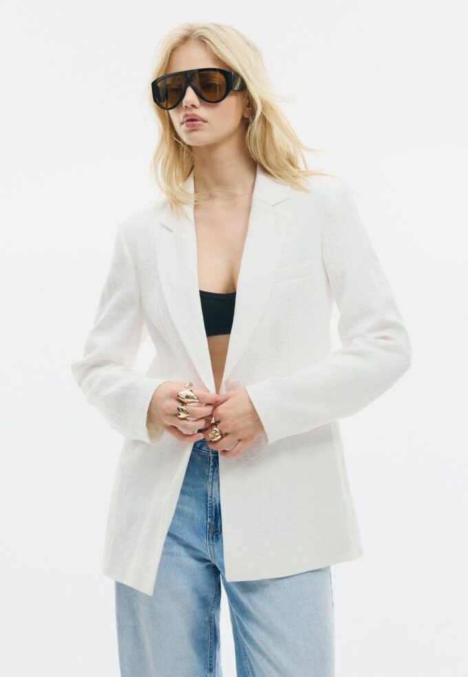 Taillierter rustikaler Blazer Taillierter rustikaler Blazer