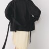 Trenchcoat mit hohem Kragen Trenchcoat mit hohem Kragen