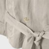 Trenchcoat mit hohem Kragen Trenchcoat mit hohem Kragen