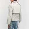 Trenchcoat mit hohem Kragen und Gürtel Trenchcoat mit hohem Kragen und Gürtel