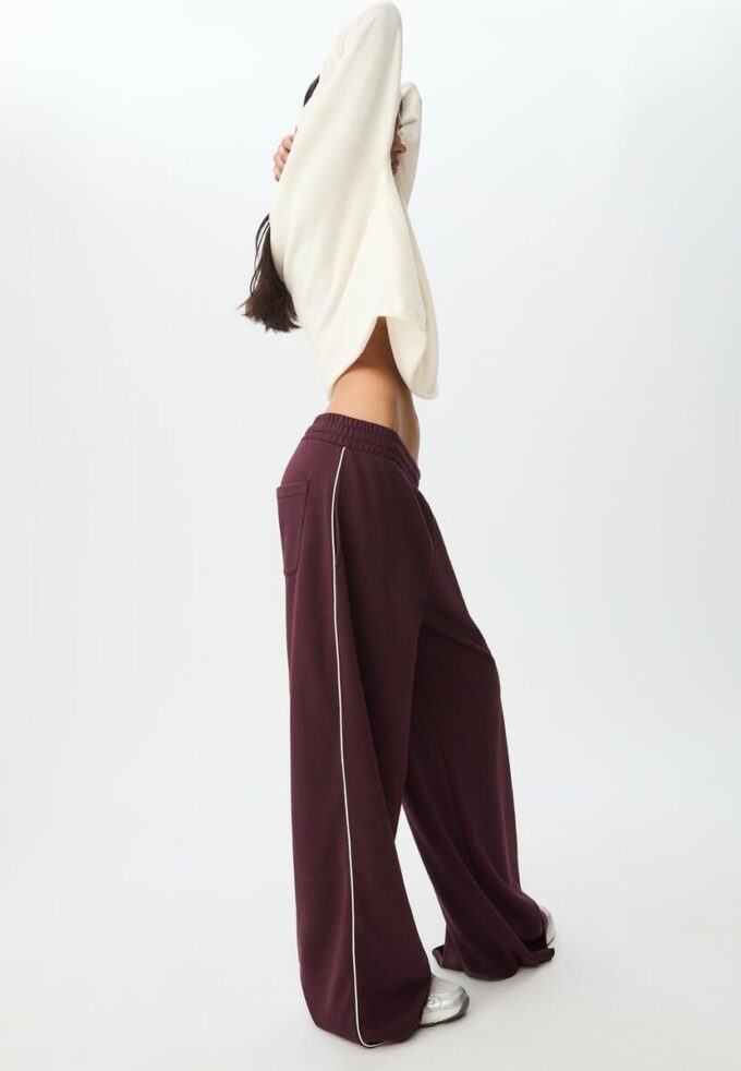 Wide Leg Plüschhose mit Zierdetails Wide Leg Plüschhose mit Zierdetails
