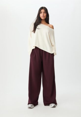 Wide Leg Plüschhose mit Zierdetails