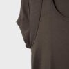 Zeilagiges Kurzarm-T-Shirt Zeilagiges Kurzarm-T-Shirt